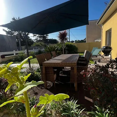 Villa Maison Bord De 200 M A Pieds De La *