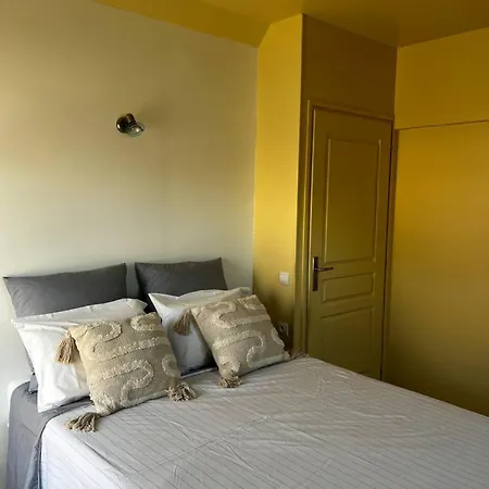 Maison Bord De 200 M A Pieds De La Saint-Germain-sur-Ay