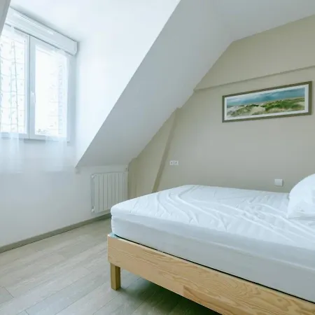 Maison Bord De 200 M A Pieds De La Villa Saint-Germain-sur-Ay