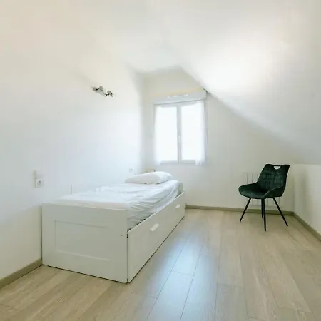 Maison Bord De 200 M A Pieds De La Villa Saint-Germain-sur-Ay